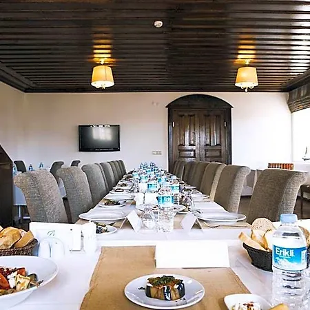 Hotel Thrace & *